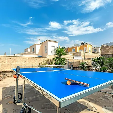 Astonishing Chalet With Huge Terrace شاليه أذيخي